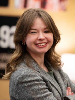 Photo of Leah Thompson